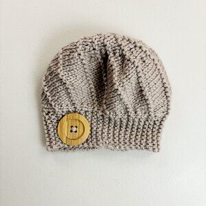 CABLE KNIT Fashion Beanie w/Wood Button Taupe Y2K Gilmore Girls Winter Hat Cozy